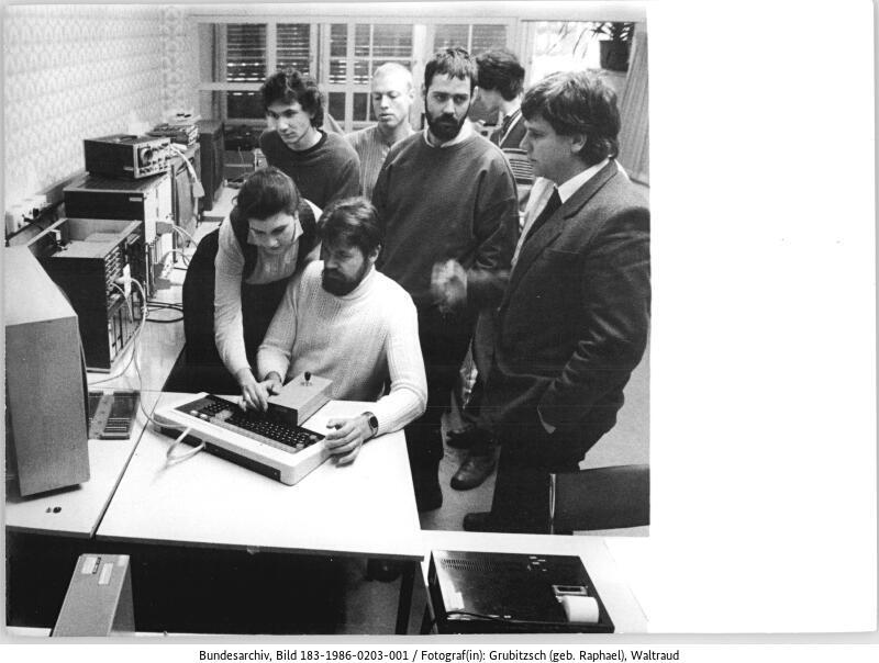 Leipzig, Universität, Psychologie-Studenten. 03.02.1986. Quelle: Bundesarchiv.