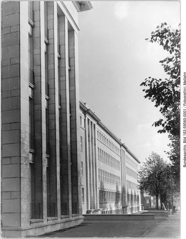 Rostock, Universitätsklinik. 29.10.1968. Quelle: Bundesarchiv.