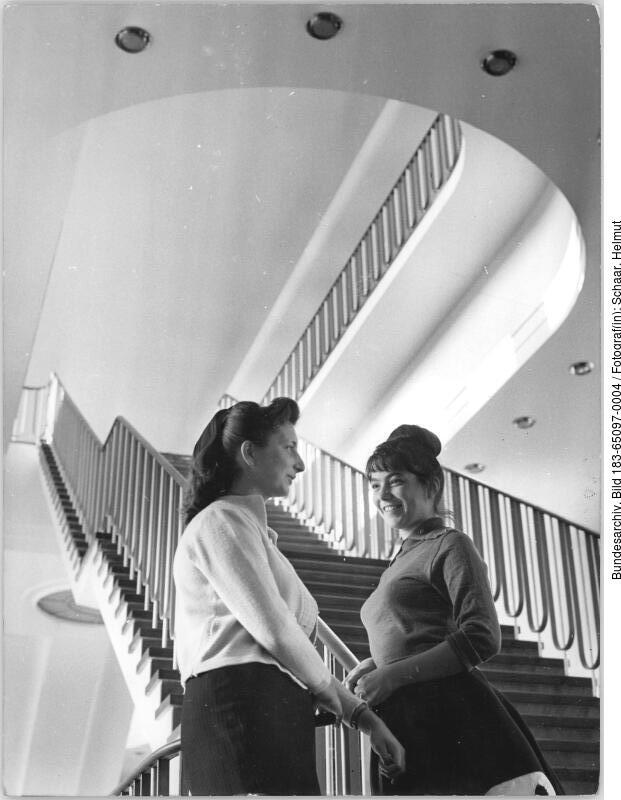 Leipzig, Universität, Psychologisches Institut, Treppenhaus. 09.10.1959. Quelle: Bundesarchiv.