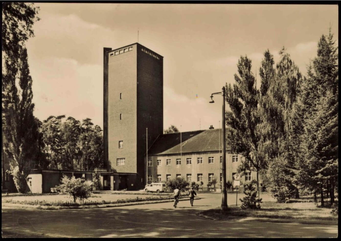 Postkarte des Bezirksfachkrankenhauses Haldensleben. Quelle: privat.