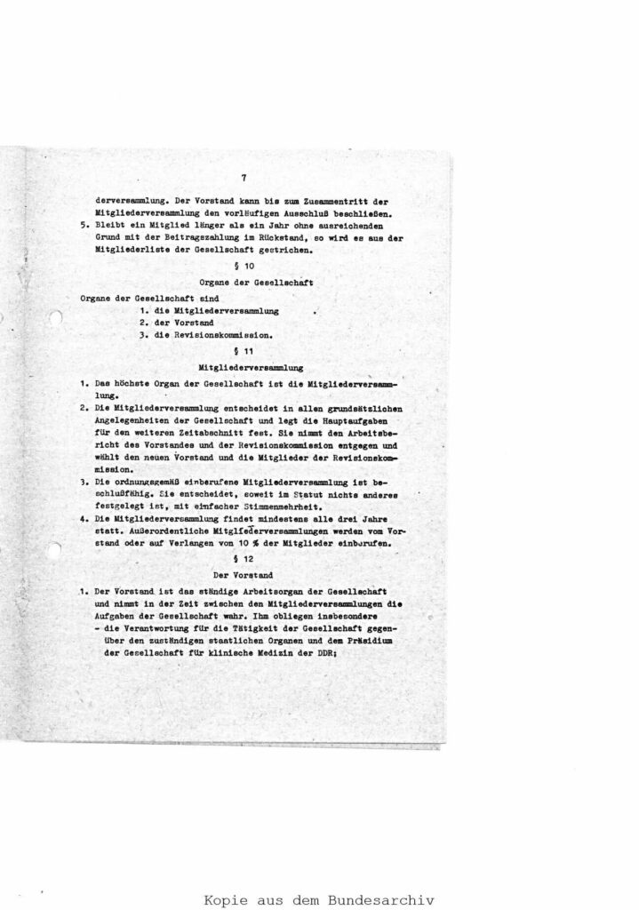 Statut der Gesellschaft für ärztliche Psychotherapie der DDR aus dem Jahr 1988. BArch, DQ 123Schrägstrich10.